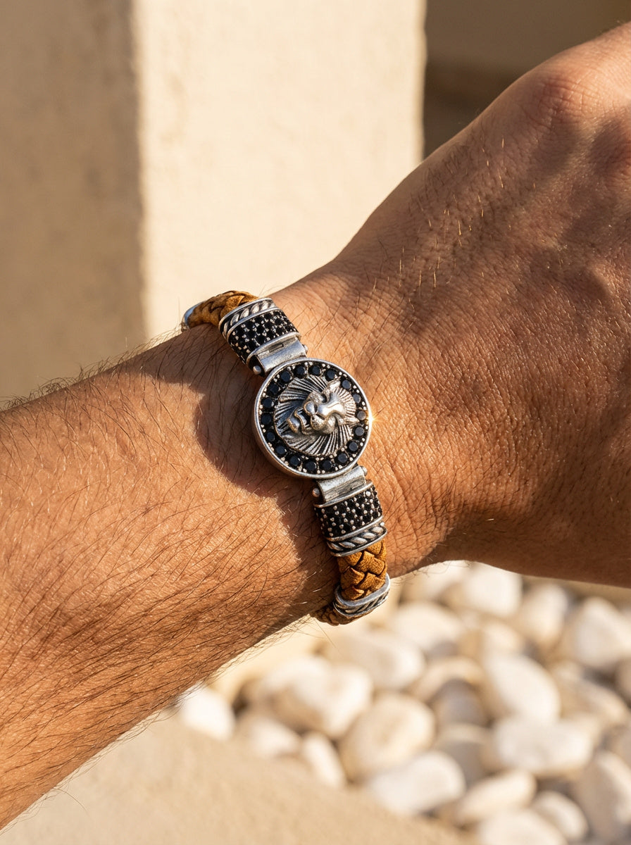 Milano Leone - Aslan Figürlü Hakiki Deri Erkek Bileklik (Kahverengi)