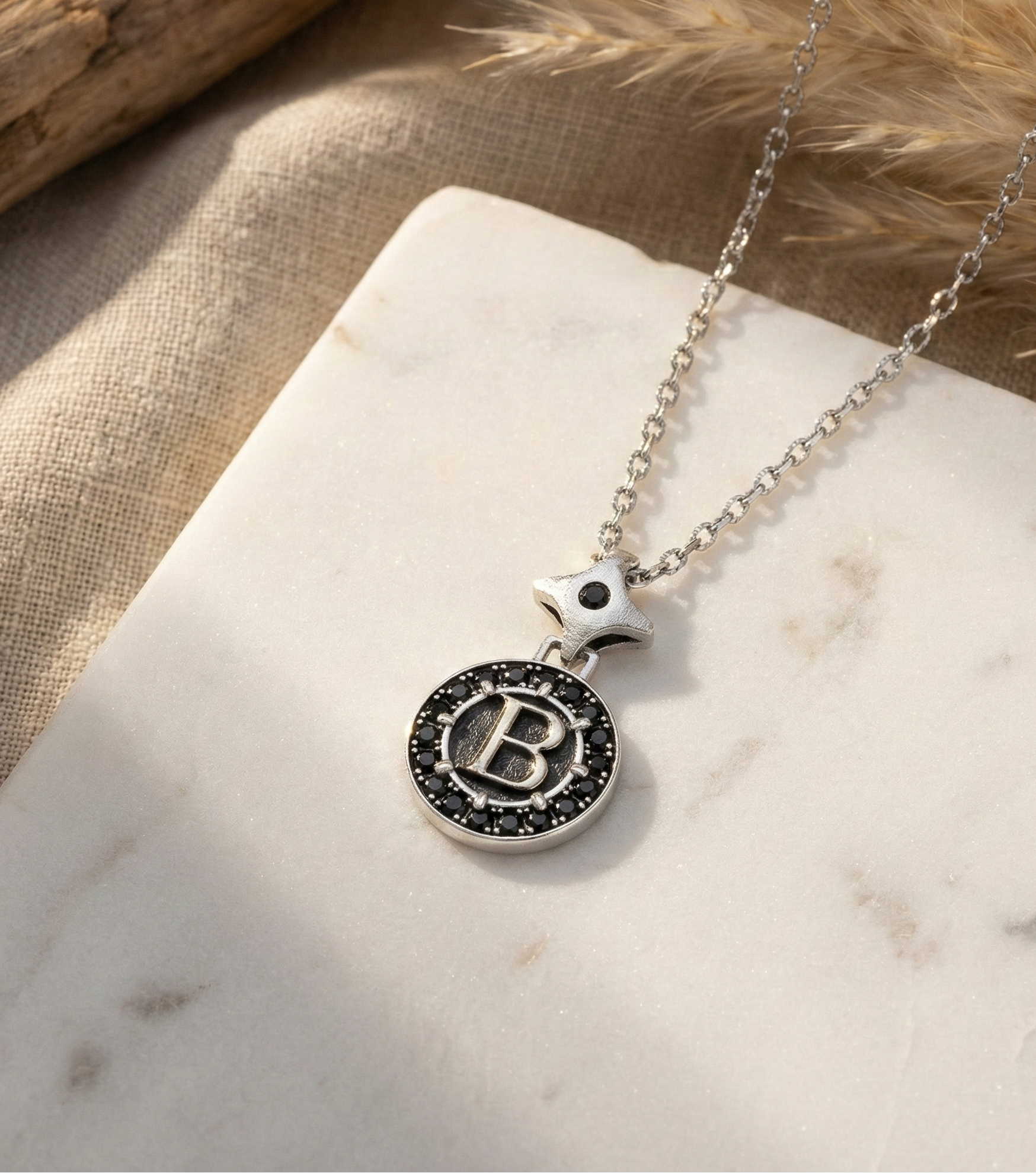 Speciale - Kişiselleştirilebilir Harfli Çelik Erkek Kolye