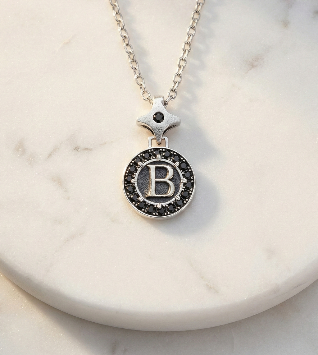 Speciale - Kişiselleştirilebilir Harfli Çelik Erkek Kolye